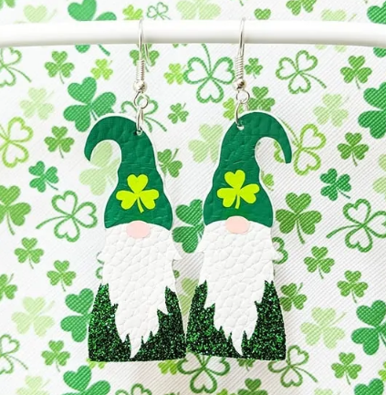 A Gnome Diy Earrings with a Shamrock perfect for St. Patrick's Day