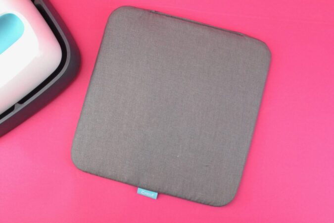 Complete Guide to Iron On - Makers Gonna Learn