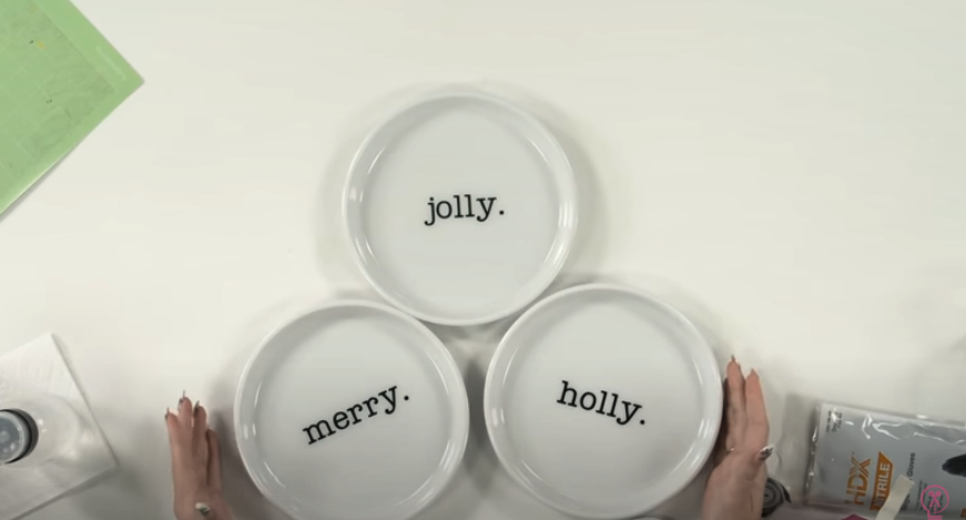 Holiday Plates Made With Cricut And Resin 1