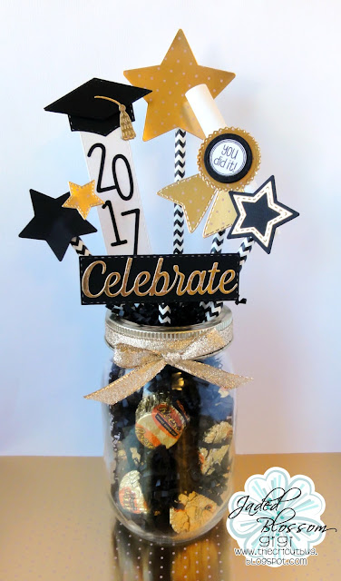 Grad Centerpiece